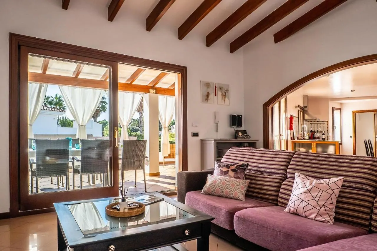 Seaside Villa Ciutadella: Beach-Nearby Retreat with Pool and Wi-Fi Sa Caleta 0*,  Spain